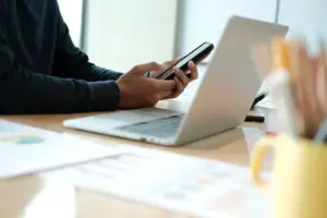 Melhor forma de integrar WhatsApp e CRM: guia prático para atendimento omnichannel